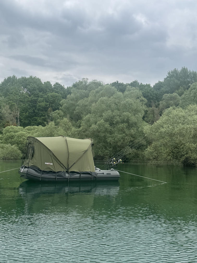 ČLUN RAPTOR 400 X WIDE ALU GREEN + PŘÍSTŘEŠEK