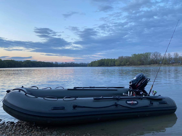 ČLUN RAPTOR 330 X WIDE AIR/ALU GREEN CARBON