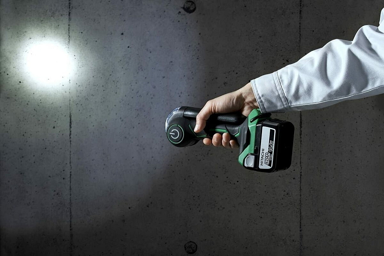 HiKOKI (Hitachi) UB18DJLL0Z Aku LED svítilna (18V/bez aku/6.000lx)