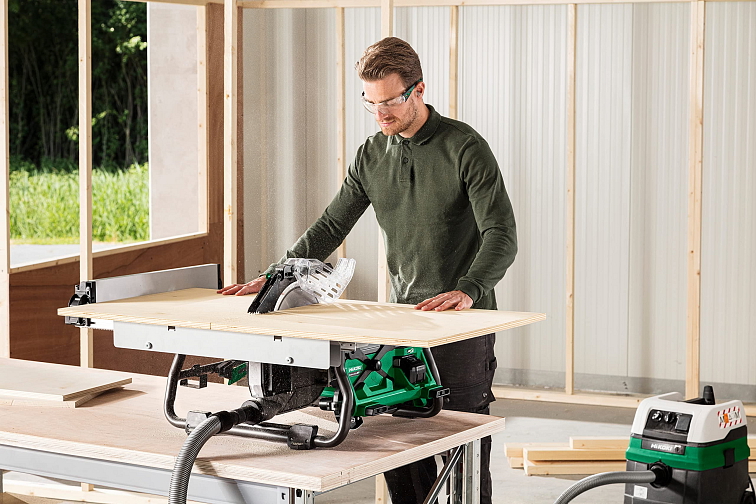 HiKOKI (Hitachi) C3610DRJW4Z Aku stolní pila (36V/bez aku)