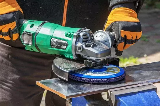 HiKOKI (Hitachi) G23SWU2 Úhlová bruska (2200W/230mm)