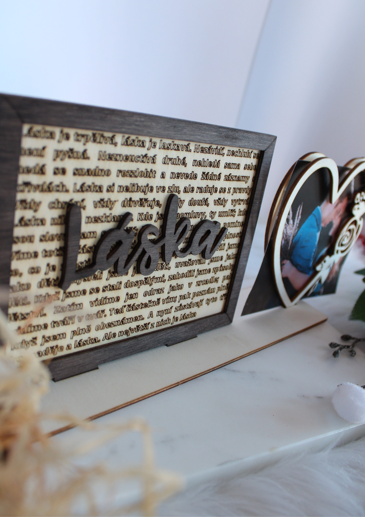 Dřevěný rámeček láska