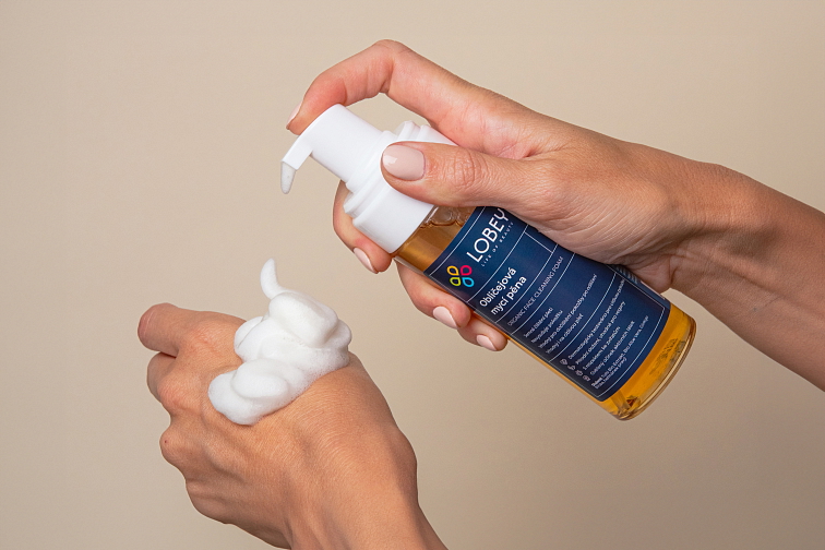 Čistiaca pena na tvár 150 ml