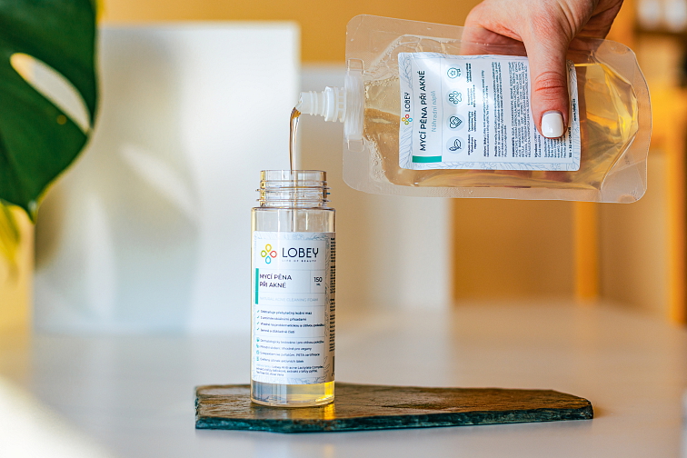 Náhradná náplň Čistiaca pena na akné 150 ml + 30 ml GRATIS REFORMULACE