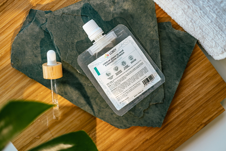 Náhradná náplň Lokálne sérum na akné s okamžitým účinkom 15 ml + 5 ml GRATIS