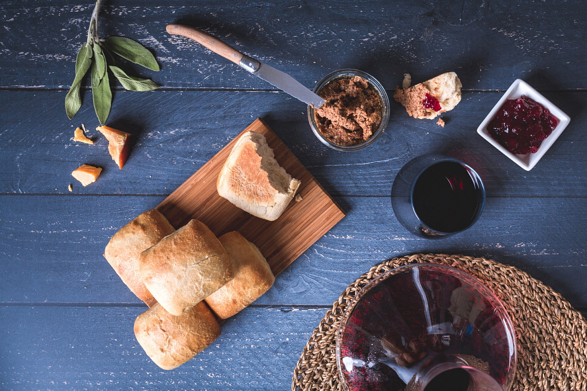 Jelení paštika s brusinkami