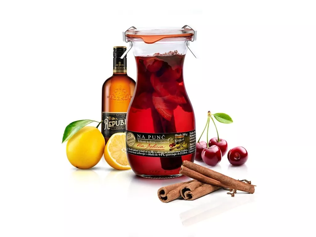 Na punč - tekuté koření s višněmi 345g