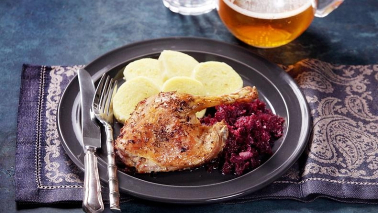 Kachní stehýnka ve vlastním sádle pečená