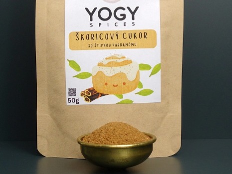 Škoricový cukor so zeleným kardamómom