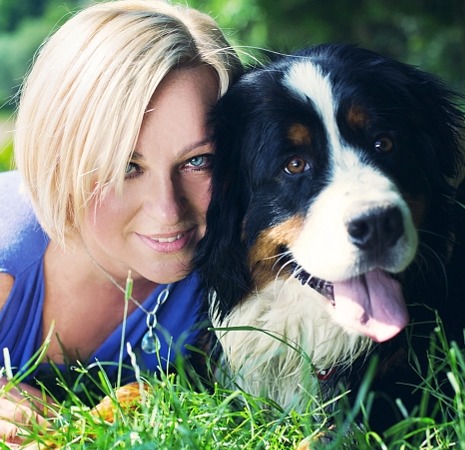 Ažka, kočka na dožití a další úsměvné příběhy