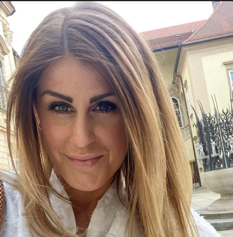 Essential Parfums VELVET IRIS