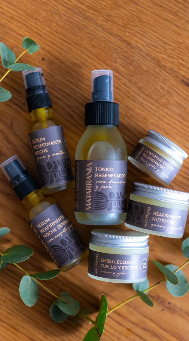 Matarrania Eterna Noční zpevňující sérum pro všechny typy pleti 100 % bio