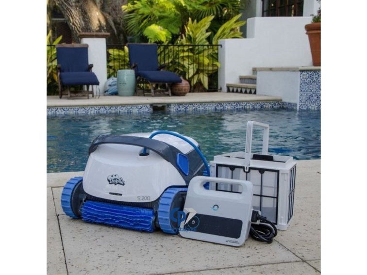Bazénový vysavač Dolphin S200 (Čistí dno, stěny i vodní linii)