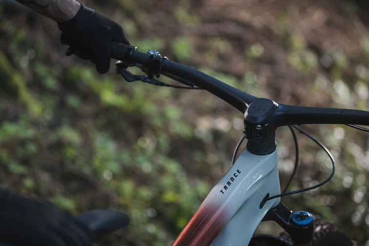 Integrovaná řídítka s představcem Giant Contact SLR Trail Integrated Handlebar