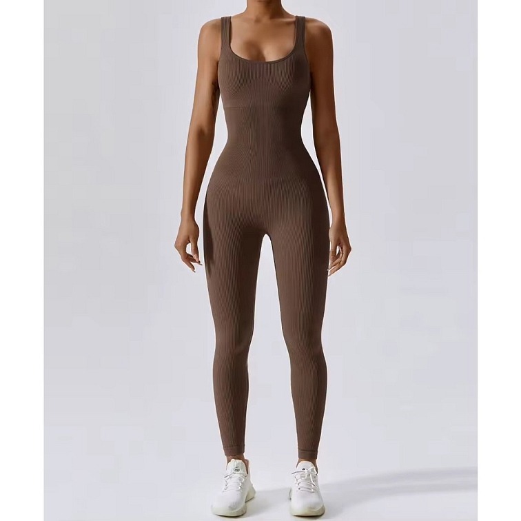 Hnedý vrúbkovaný overal