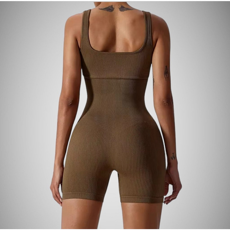 Overal hnedý vrúbkovaný