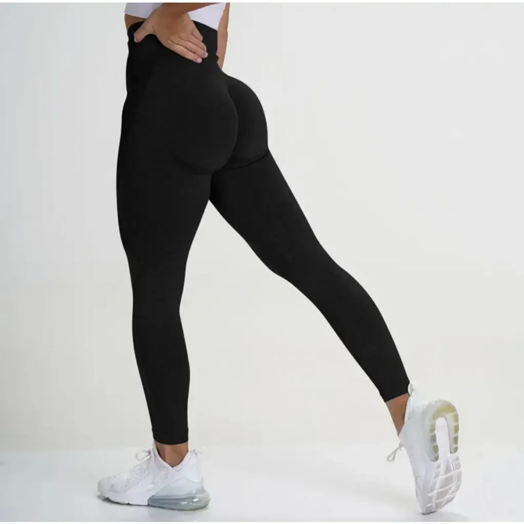 Fitness legíny, ktoré nielen skvele sedia, ale aj motivujú k pohybu kľúčové slová: fitness legíny, športové legíny, legíny na cvičenie