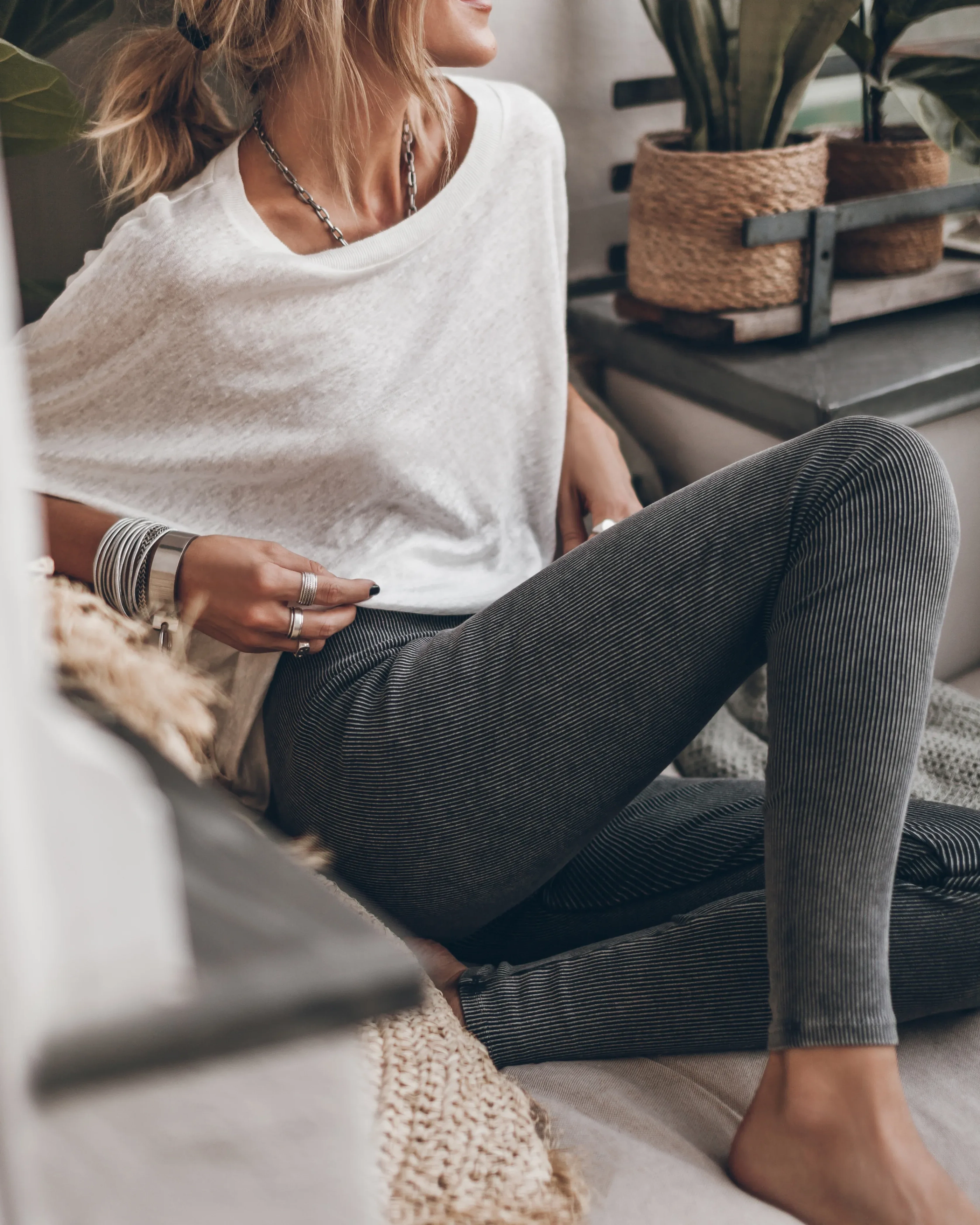 Čo si obliecť k legínam? 10 štýlových outfitov na každú príležitosť