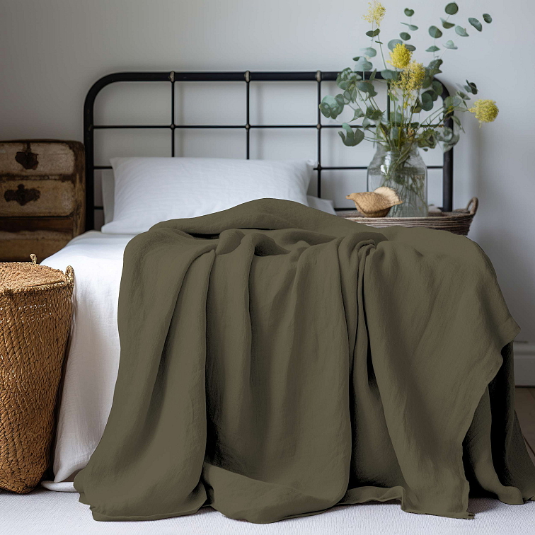 Mušelínový prehoz na posteľ Green
