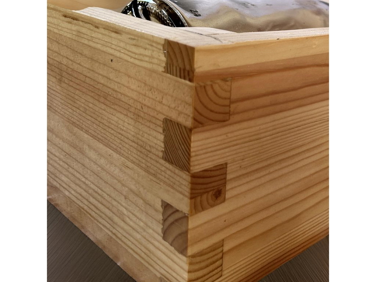 Drevená krabička pre 0,7l flašu