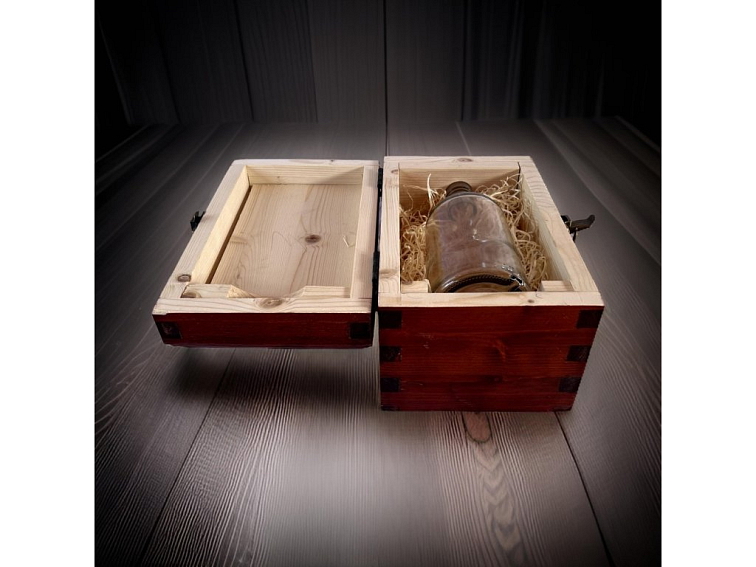 Prémiová drevená krabička pre 0,7l flašu - tmavá