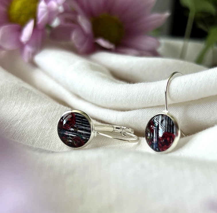 Náušnice Nespoutaná černo-bílá - visací