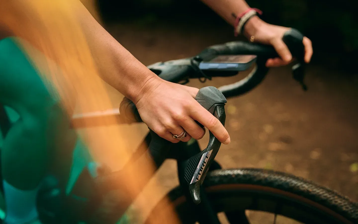 Nový SRAM XPLR: Gravel bez kompromisů dostává nový rozměr