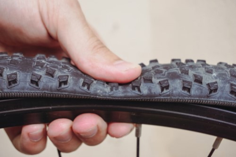 Jaký tlak v pneumatikách mám mít na svém horském elektrokole?