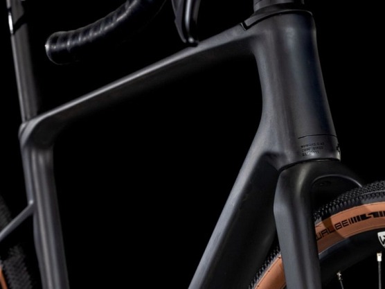 Kolo Cube Nuroad C:62 One carbon´n´glossy