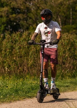 Vsett 8 Apex 48V, 19,2Ah, 2502W