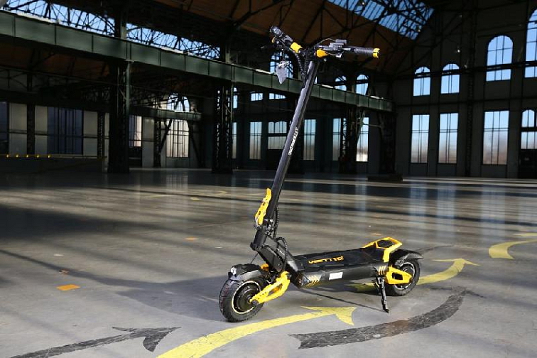 Vsett 10+ Super 60 V, 25,6Ah LG, 4704 W