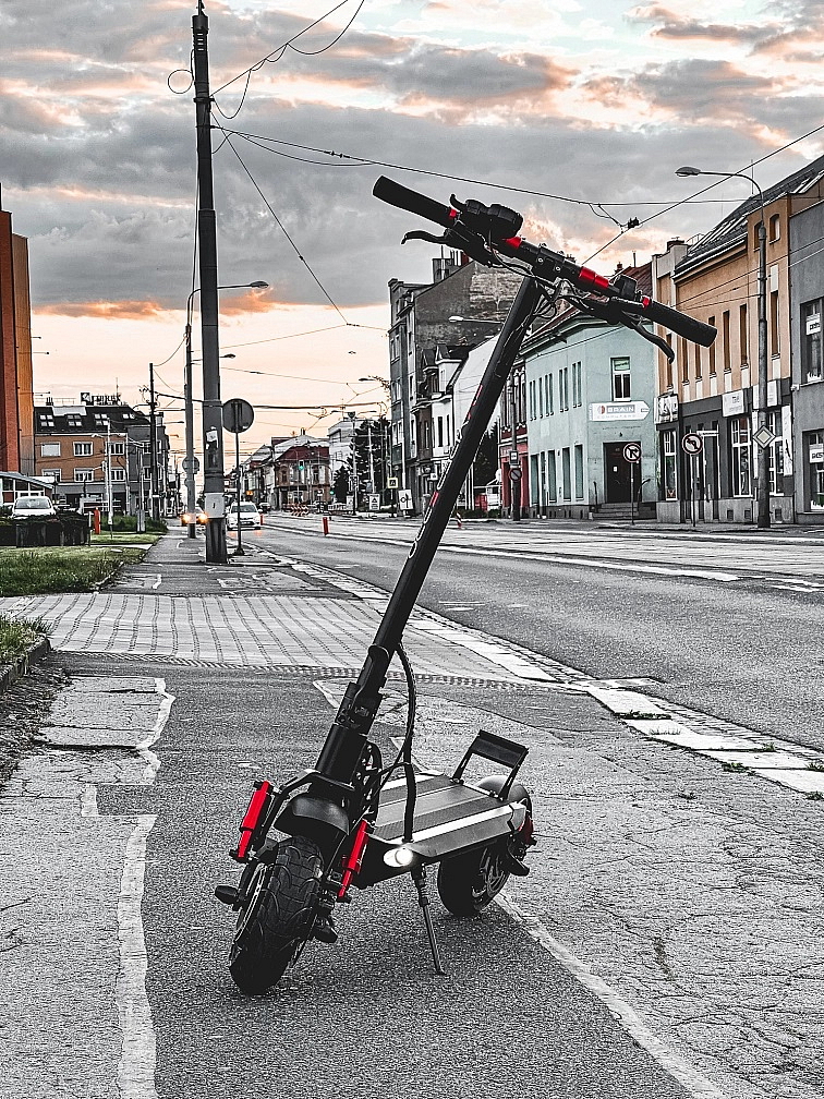 Elektrokoloběžka VIPER 5 PRO