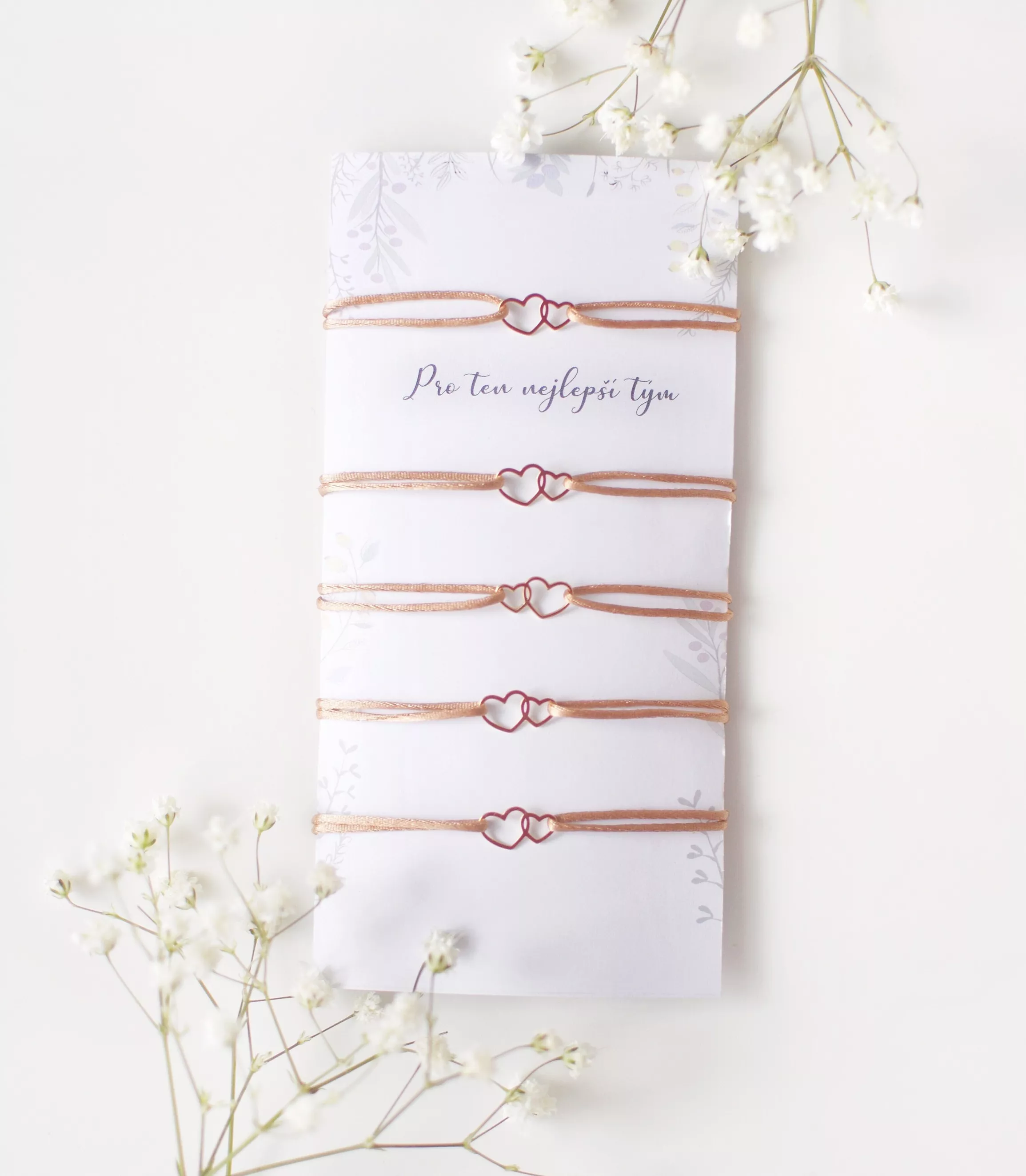 Náramek zlatá srdíčka pro tým