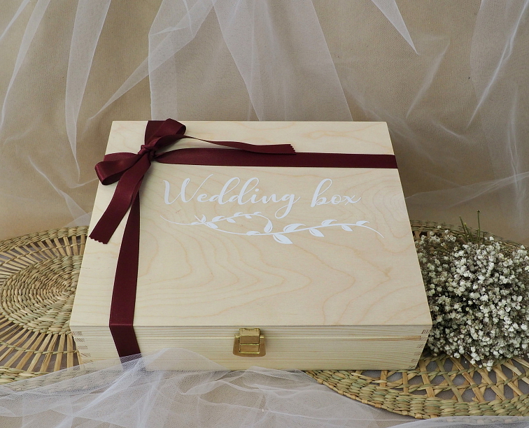 Bordó box pro nevěstu