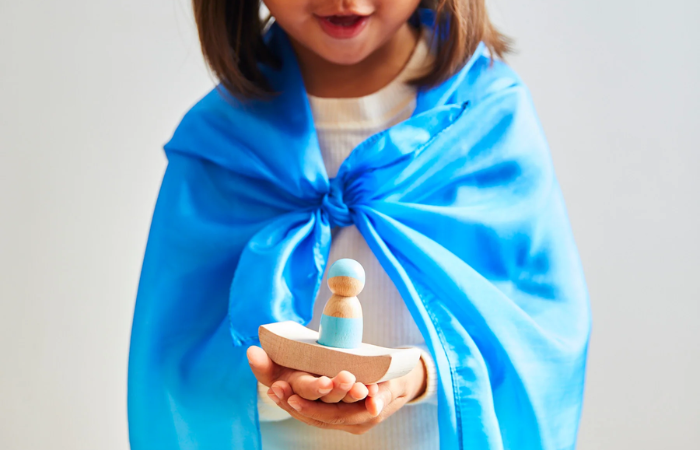 Hedvábné předplatné Sarah`s Silks: Playsilk in the Mail