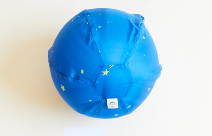 Hedvábné předplatné Sarah`s Silks: Playsilk in the Mail