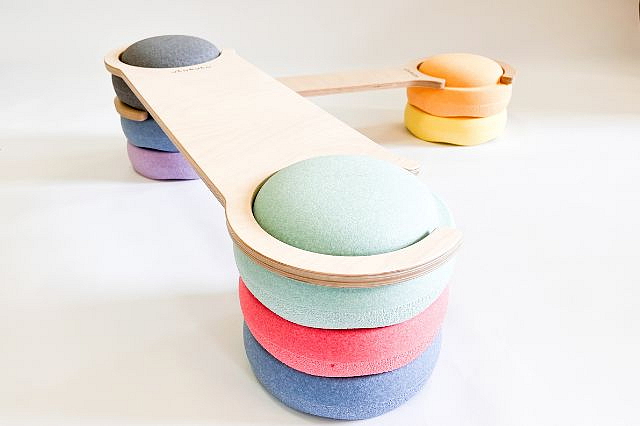 Dřevěná lávka Utugou - úzká