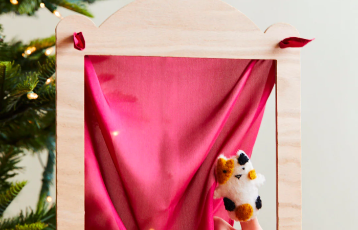 Hedvábné předplatné Sarah`s Silks: Playsilk in the Mail