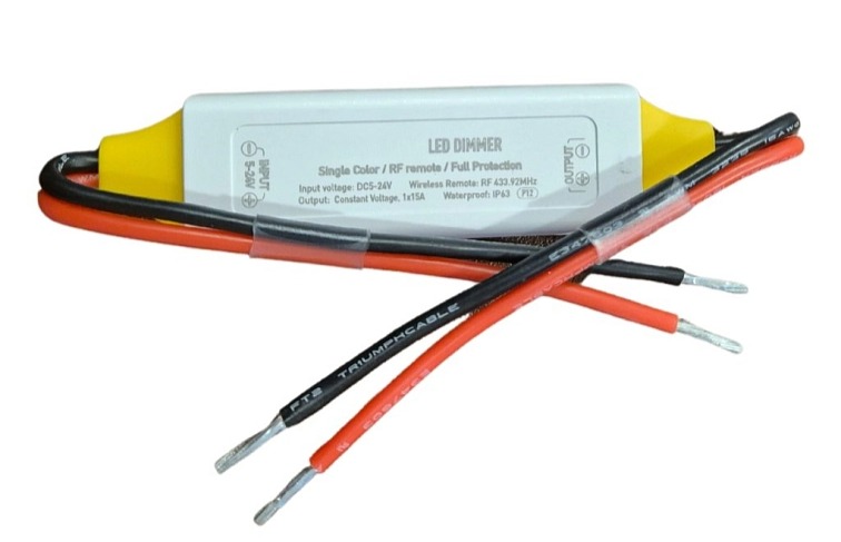 LED ovládač RF8 (IP63) - nástenný