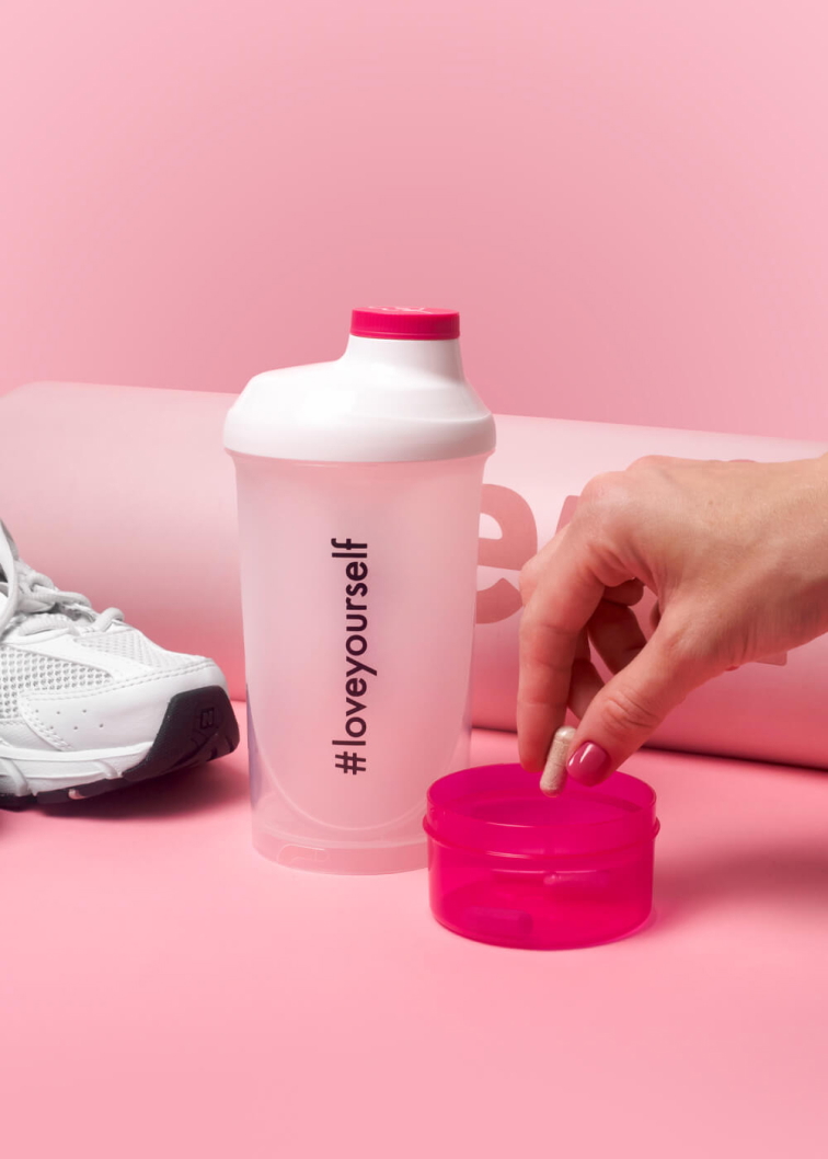 VENIRA shaker se zásobníkem, bílo-růžový, #loveyourself
