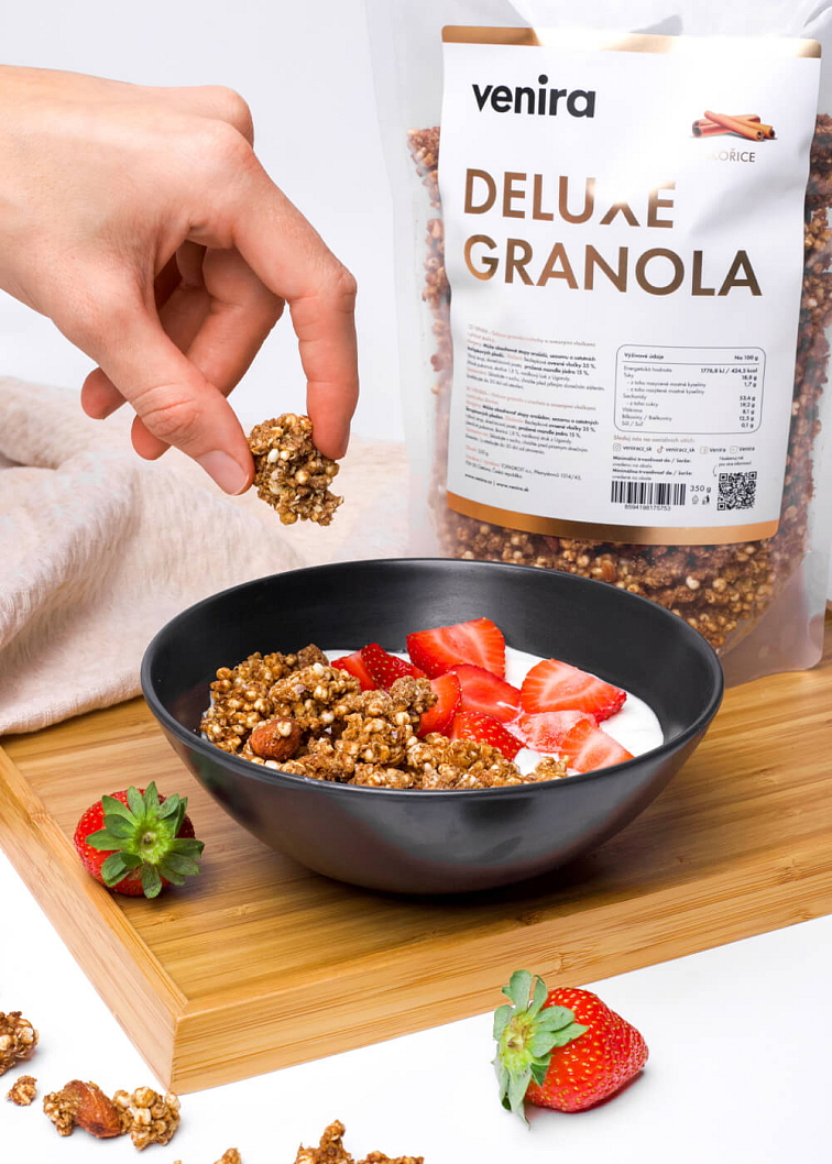 VENIRA deluxe granola