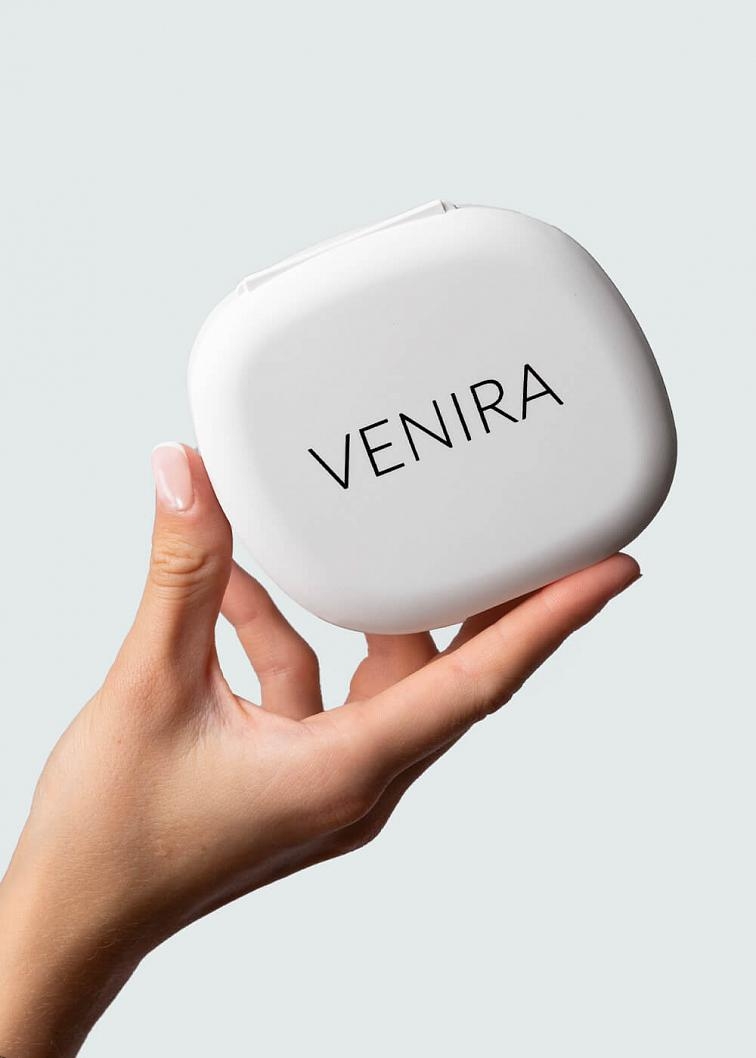 VENIRA pill box