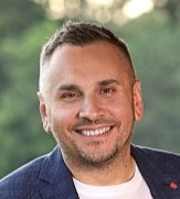 Skombinujte vianočné ozdoby na stromček k dokonalosti