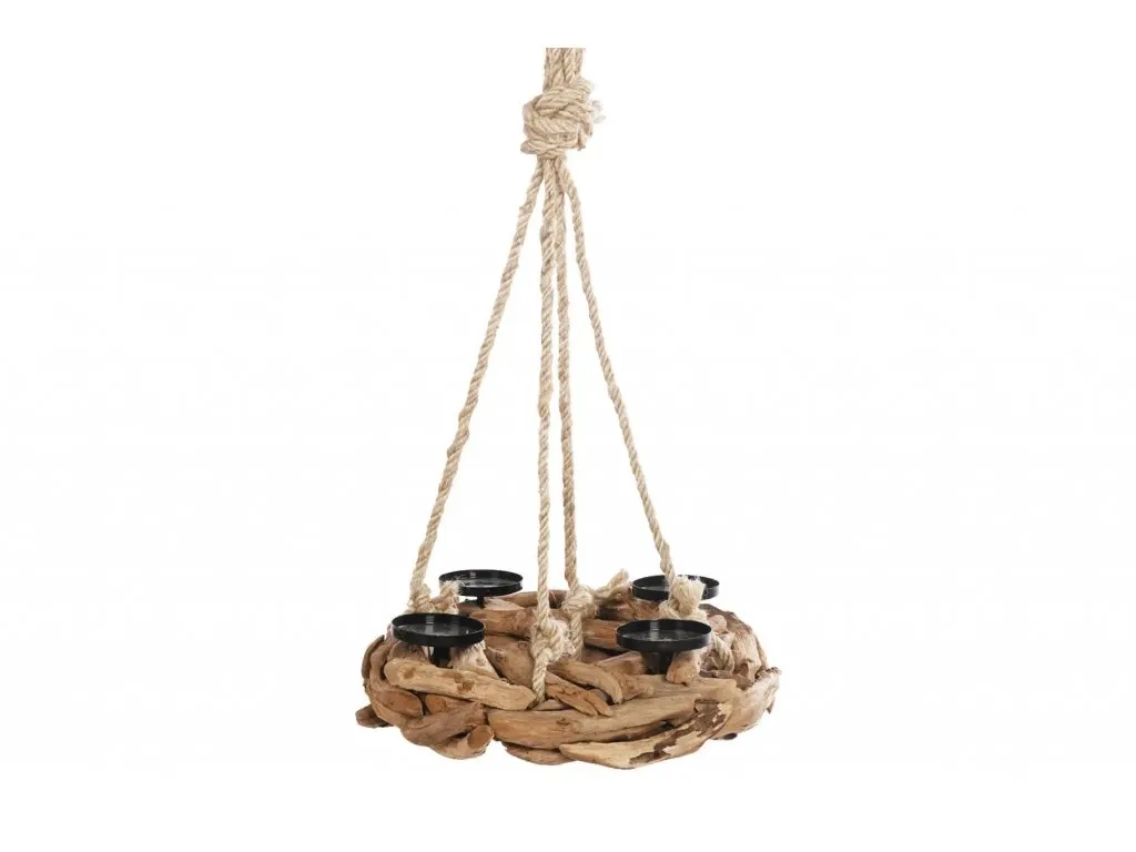 Lucerna, svietnik a lampáše na terasu. Ako ich štýlovo skombinovať?