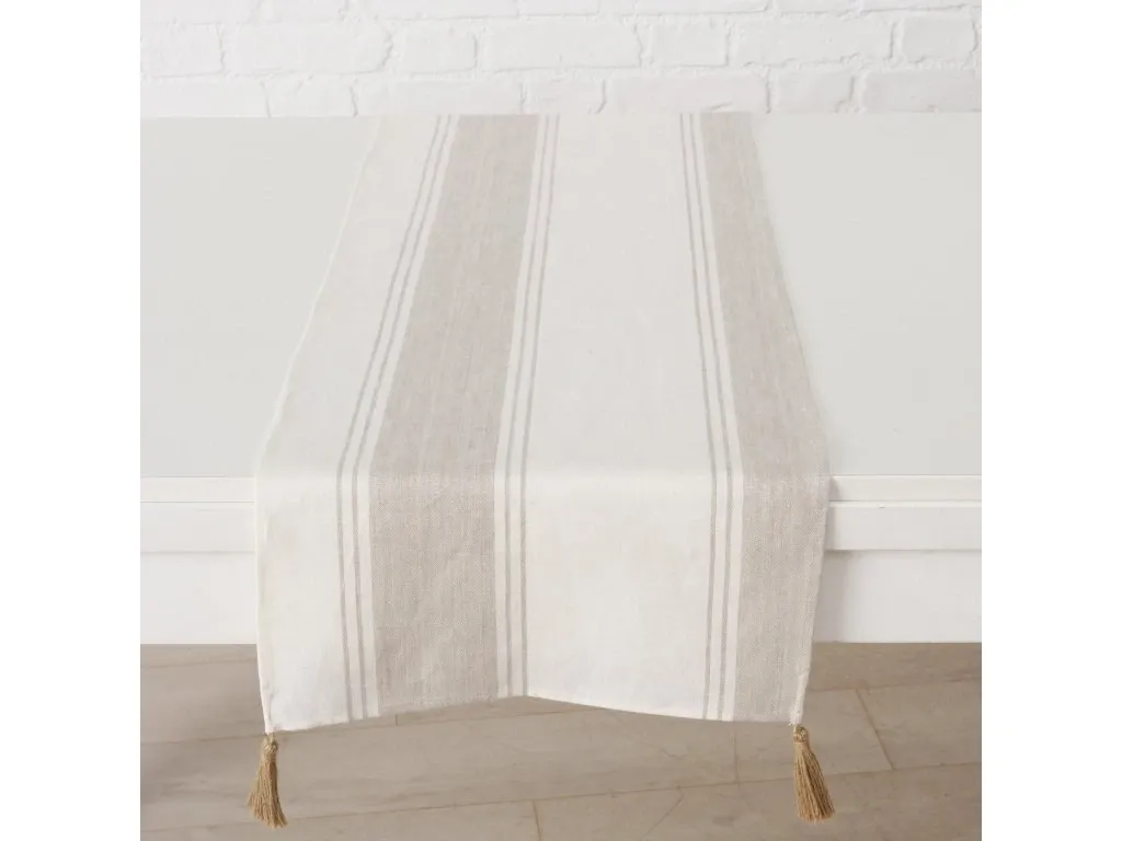 Dekorácie na stôl v štýle romantického vidieka. Ako ich nakombinovať?