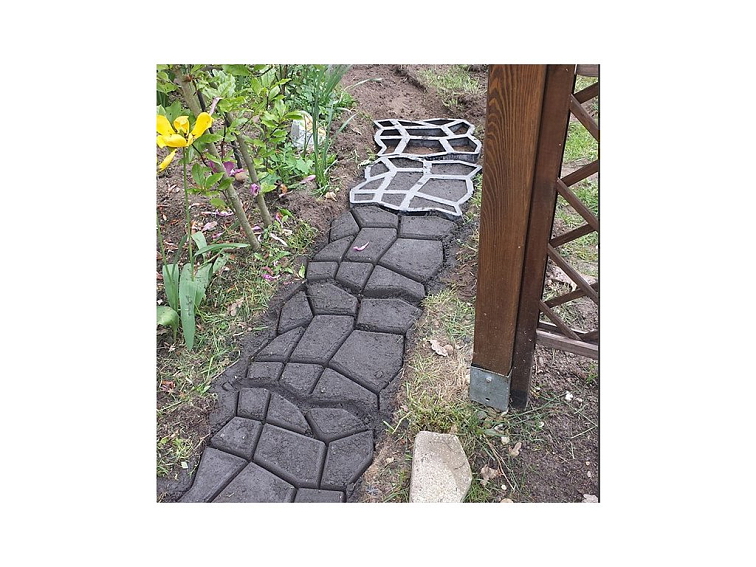 Forma na betonové chodníky