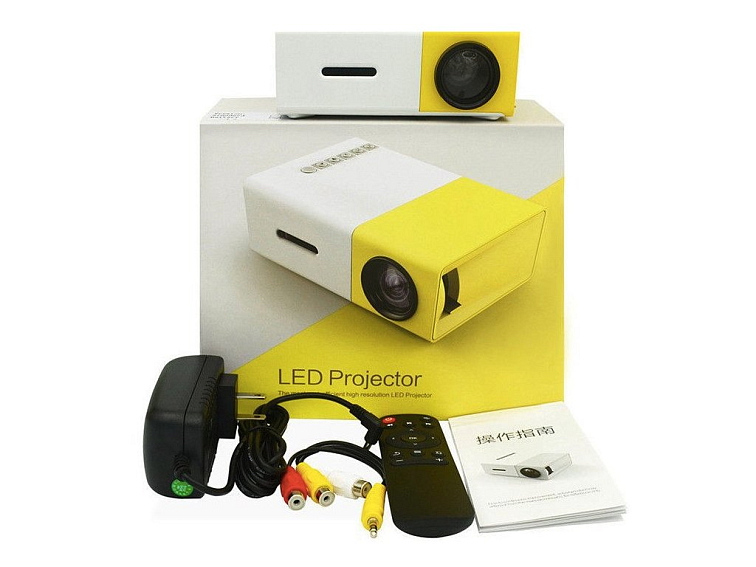 Domácí přenosný dataprojektor