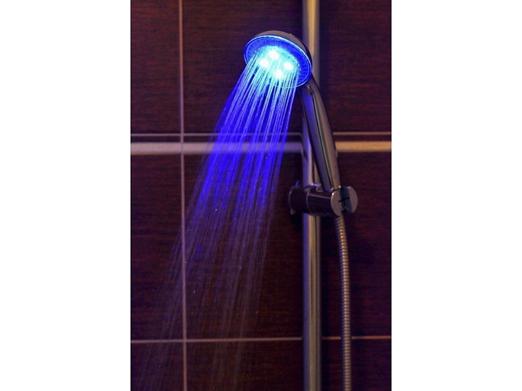 Barevná svítící LED sprcha