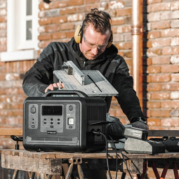 Nabíjecí stanice Move 1200 Portable Power Station EveBase