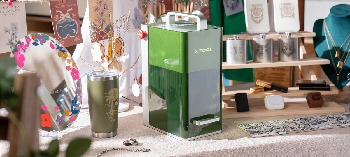 xTool F1 - Nejrychlejši přenosný Infračervený 1064nm + Modrý 455nm gravírovací laser